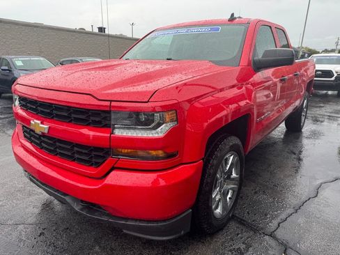 Used 2018 Chevrolet Silverado 1500 Custom w/ Custom Value Package AWD/4WD image 1