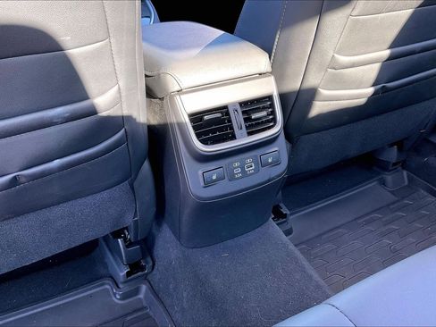 Used 2025 Subaru Legacy Limited image 24