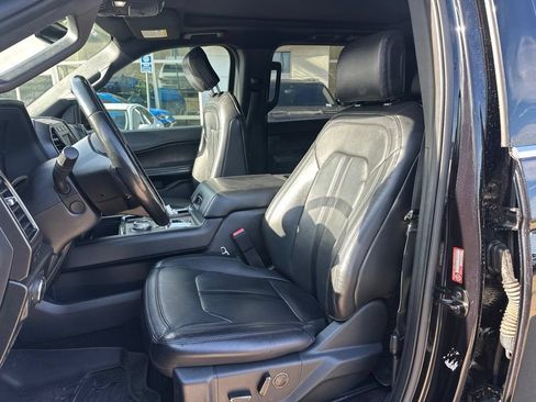 Used 2020 Ford Expedition Limited RWD image 10