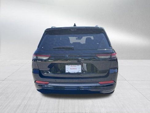 New 2027 Jeep Grand Cherokee Limited AWD/4WD image 6