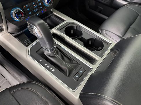 Used 2020 Ford F150 Lariat w/ Equipment Group 502A Luxury AWD/4WD image 22