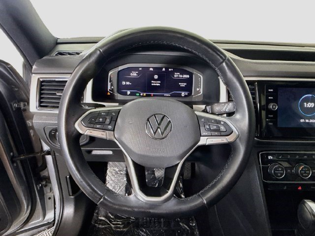Used 2020 Volkswagen Atlas Cross Sport SEL Premium AWD/4WD image 12