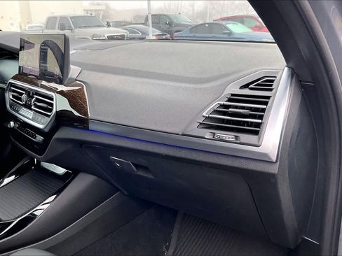 Used 2023 BMW X3 sDrive30i w/ Premium Package image 16