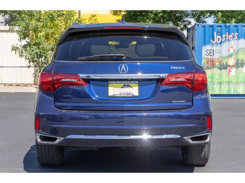 Used 2020 Acura MDX SH-AWD w/ Advance Package image 4