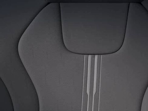 New 2025 Hyundai Elantra Sport image 17
