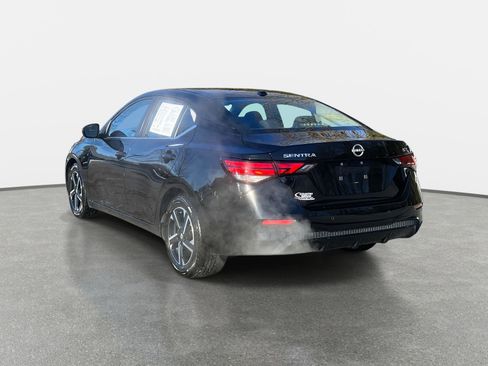 Used 2024 Nissan Sentra SV image 7