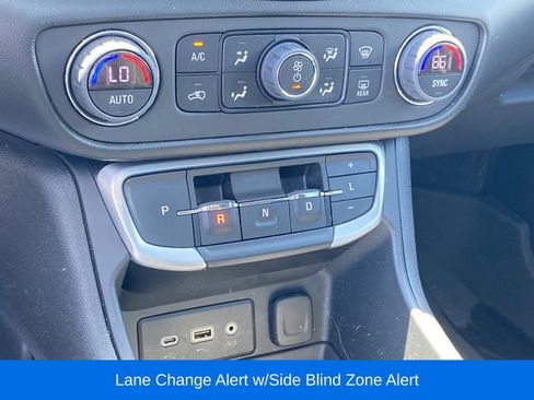 Used 2022 GMC Terrain SLE w/ Driver Convenience Package AWD/4WD image 12