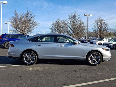 Used 2025 Honda Accord EX-L image 7