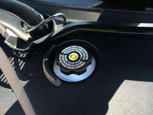 Used 2025 Chevrolet Corvette Z06 image 12