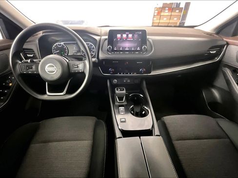 Used 2021 Nissan Rogue SV image 16