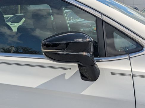 New 2026 Chrysler Voyager LX image 11