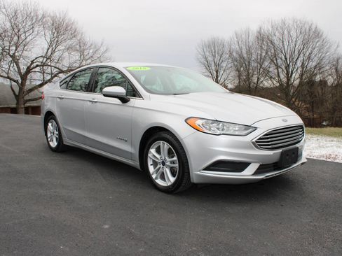 Used 2018 Ford Fusion S image 1