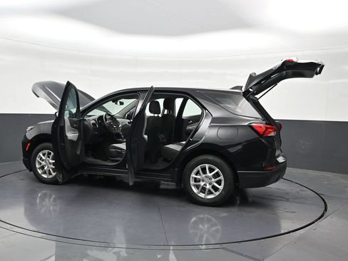 Used 2024 Chevrolet Equinox LS w/ Driver Confidence II Package FWD image 34