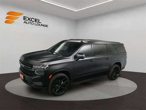 Used 2022 Chevrolet Suburban RST w/ Luxury Package image 56