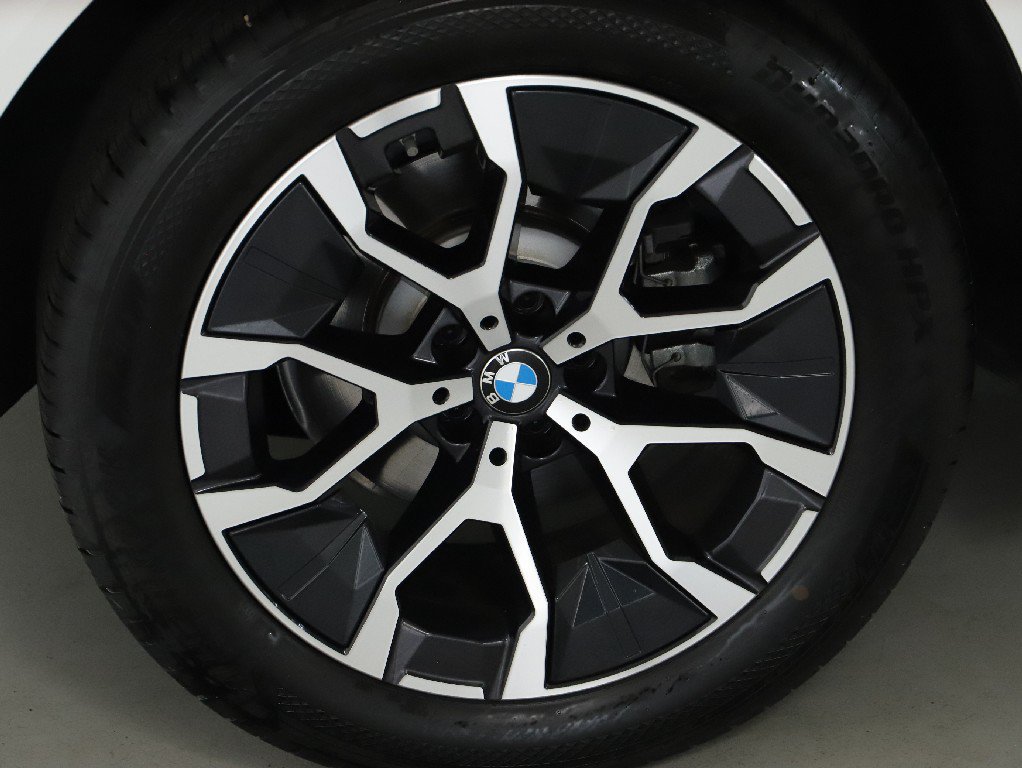 Used 2026 BMW X3 xDrive30i w/ Convenience Package AWD/4WD image 13