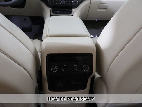 Used 2023 GMC Acadia Denali AWD/4WD image 9