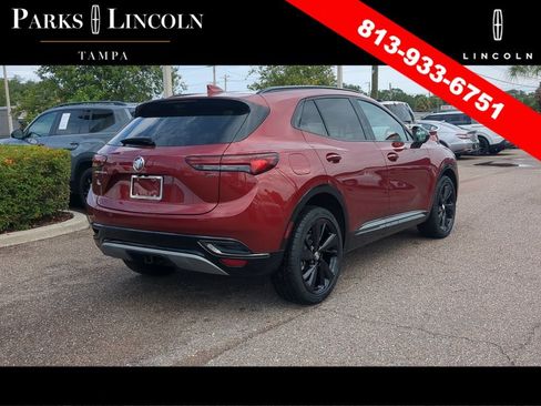 Used 2022 Buick Envision Essence w/ Technology Package II AWD/4WD image 4