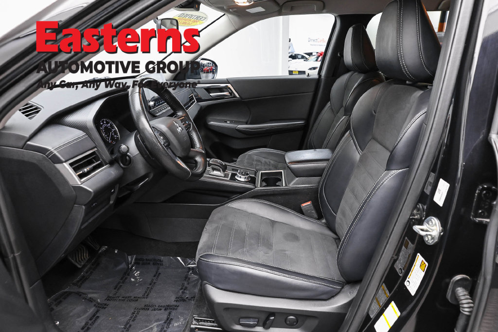 Used 2024 Mitsubishi Outlander SE FWD image 15