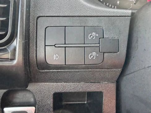 Used 2024 RAM ProMaster 2500 w/ Convenience Group FWD image 15