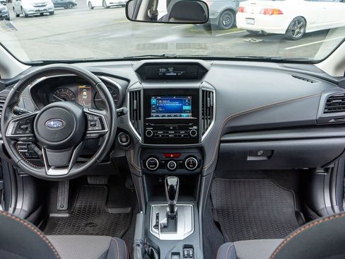 Used 2021 Subaru Crosstrek 2.0i Premium w/ Moonroof Package image 21