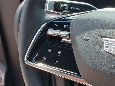 Certified 2024 Cadillac Lyriq Luxury AWD/4WD image 20