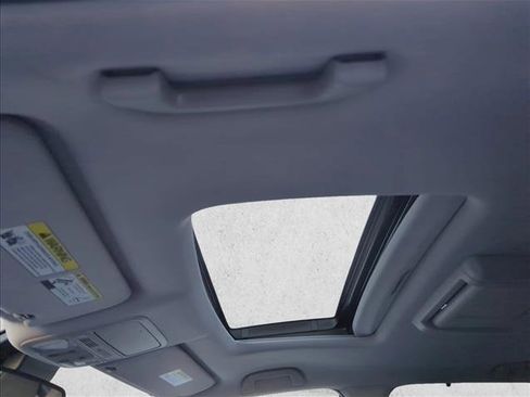 Used 2016 Honda Pilot Touring image 22