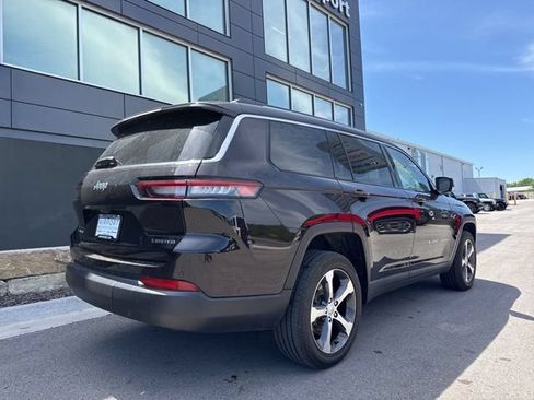 Used 2023 Jeep Grand Cherokee L Limited AWD/4WD image 3