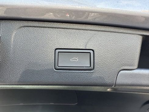 New 2025 Volkswagen Atlas Cross Sport SEL Premium R-Line image 21