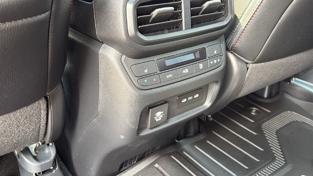 Used 2025 Honda Passport Black Edition image 27