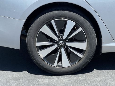 Used 2022 Nissan Altima 2.5 SV FWD image 15