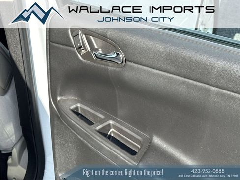 Used 2014 Chevrolet Impala LT w/ LT Sunroof Package image 42