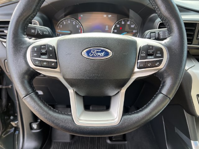 Certified 2022 Ford Explorer XLT w/ Equipment Group 202A AWD/4WD image 21