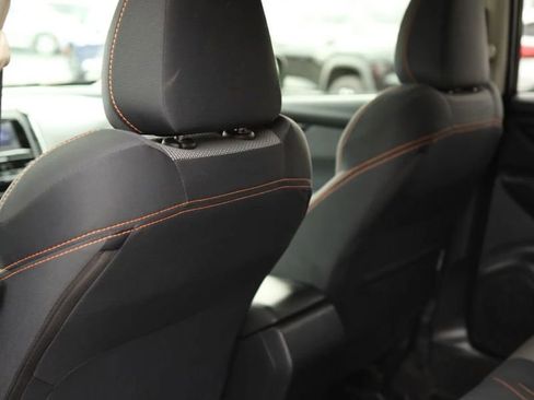 Used 2018 Subaru Crosstrek 2.0i Premium w/ Eyesight System image 35