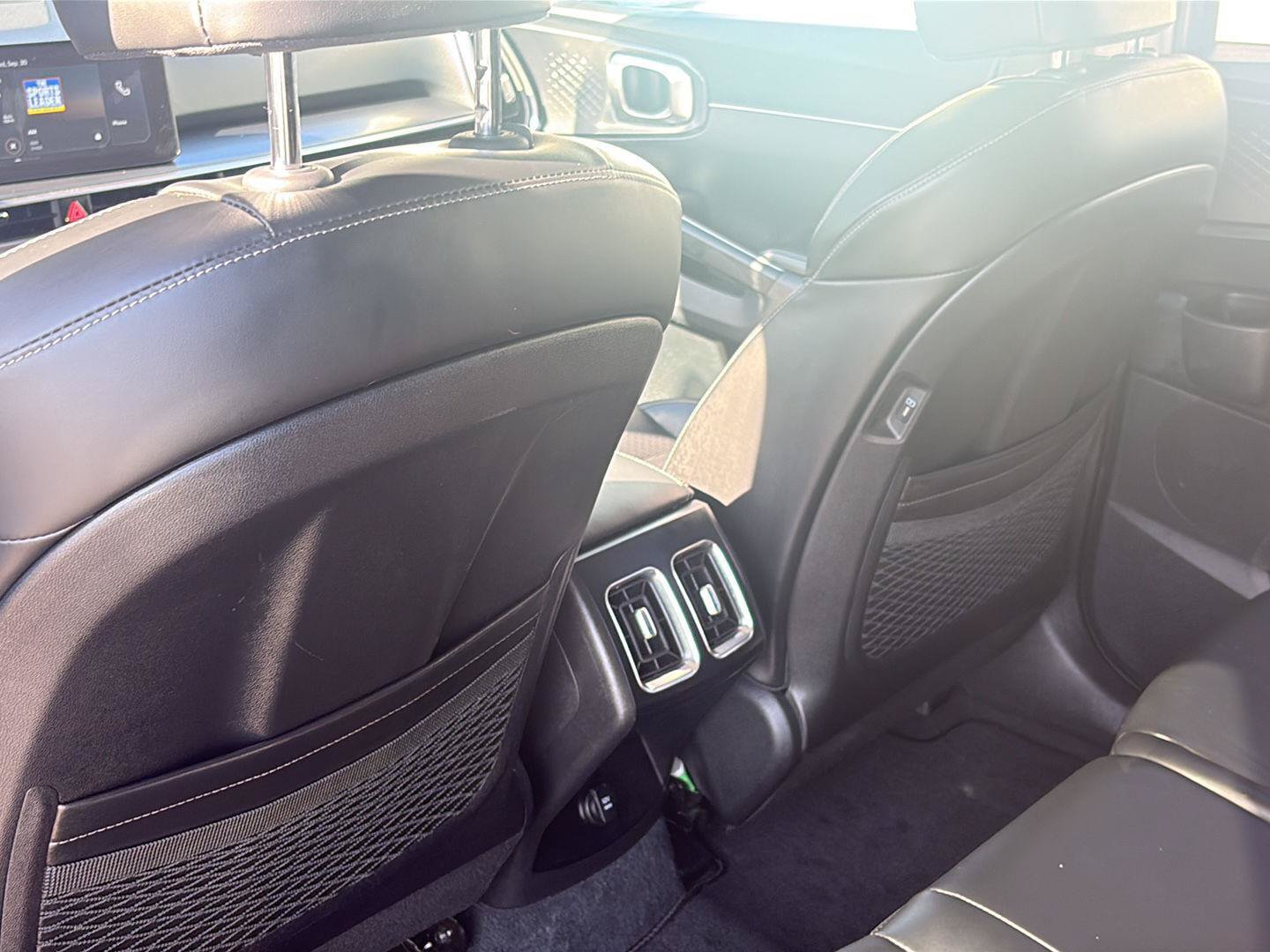 Used 2025 Kia Sorento S w/ Panoramic Sunroof Package FWD image 25