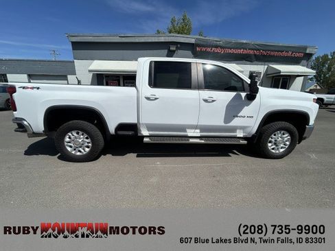Used 2022 Chevrolet Silverado 2500 LT w/ Fleet Comfort Package AWD/4WD image 23