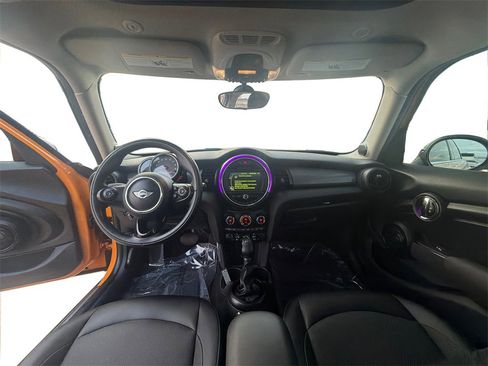 Used 2017 MINI Cooper 4-Door Hardtop image 15