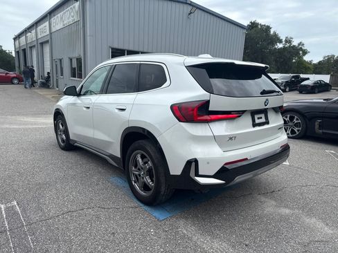 Used 2025 BMW X1 xDrive28i AWD/4WD image 11