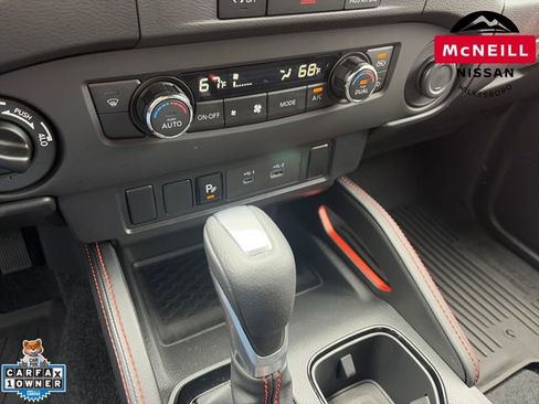 Used 2024 Nissan Frontier PRO-4X w/ Technology Package AWD/4WD image 19