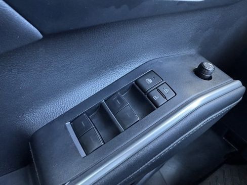 Used 2022 Toyota Highlander XLE image 38