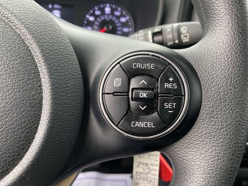 Used 2022 Kia Soul LX w/ Technology Package image 21