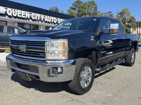 Used 2018 Chevrolet Silverado 2500 LTZ w/ Duramax Plus Package AWD/4WD image 2