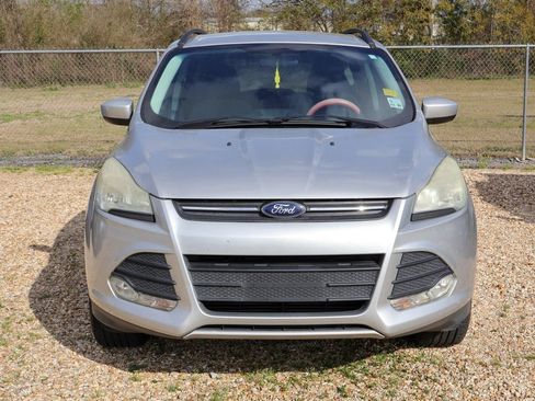 Used 2014 Ford Escape SE w/ Equipment Group 201A image 4