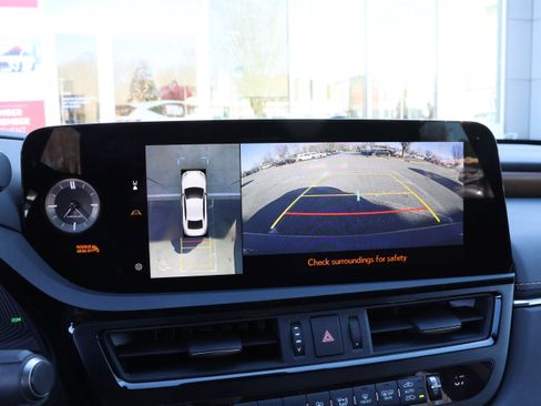 Used 2024 Lexus ES 350 Ultra Luxury image 25