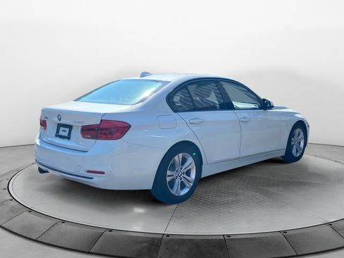 Used 2016 BMW 328i xDrive Sedan AWD/4WD image 5