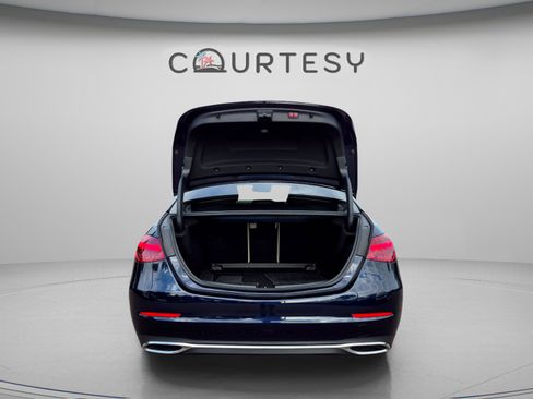 Used 2023 Mercedes-Benz C 300 4MATIC Sedan image 11