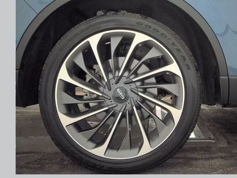 Used 2026 Lincoln Aviator Reserve AWD/4WD image 17