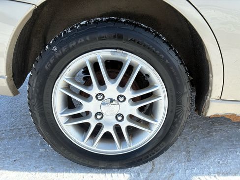 Used 2006 Ford Focus SE image 35