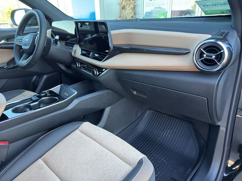 New 2026 Chevrolet Equinox ACTIV w/ Convenience Package III image 51