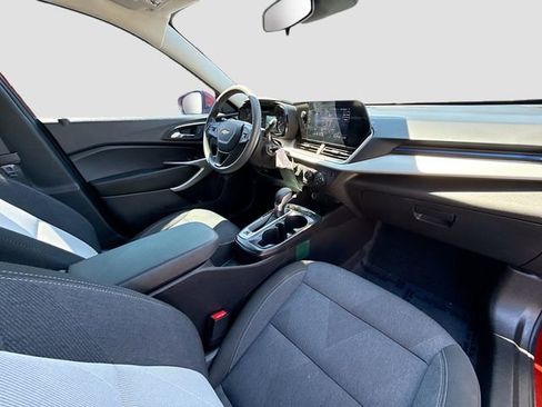 Used 2024 Chevrolet Trax LS w/ LS Convenience Package image 26