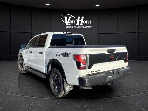 Used 2024 Nissan Titan PRO-4X w/ Pro-4x Convenience Package image 3